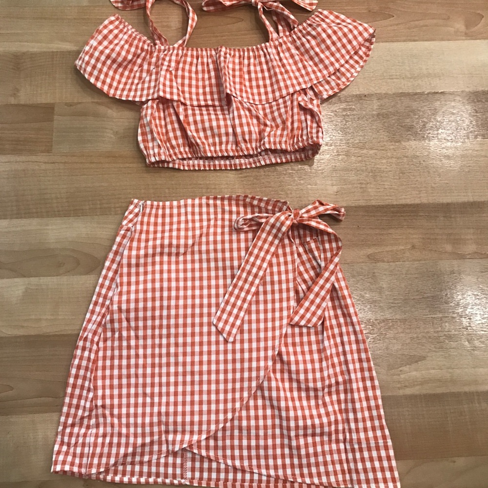 NEW Orange and White Gingam Two Piece - Picture 3 of 3